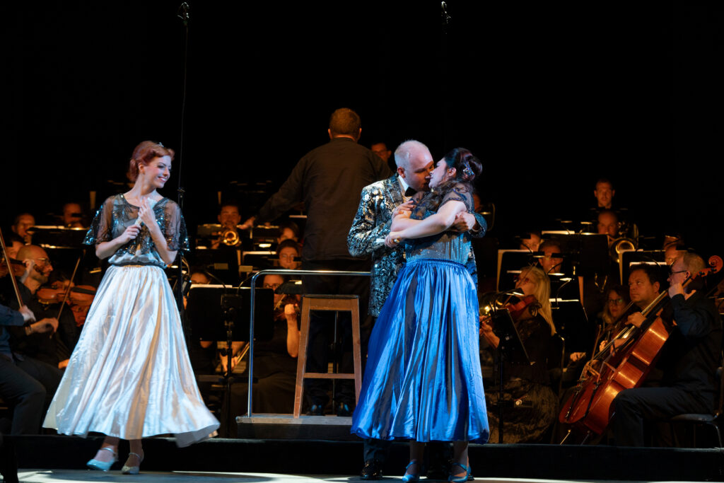 Der Sterngucker - Loes Cools & Matthias Kozioroski & Corina Koller & Franz Lehár-Orchester (c) www.fotohofer.at